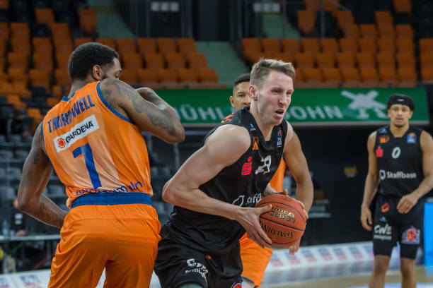 完成内线终 完成内线终