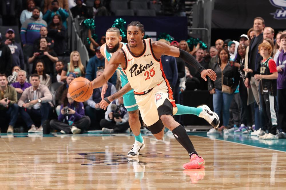 令新人无所 令新人无所